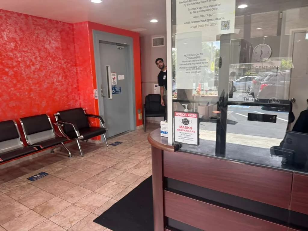 Modern waiting room at Palm Urgent Care Magnolia
